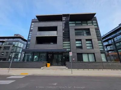 Condo Townhouse in Whitby