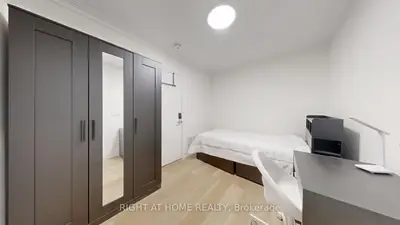 61 Gladys Road, Toronto, On M1c 1c7