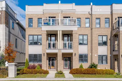 Att/Row/Townhouse in Clarington