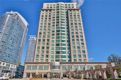 8 Lee Centre Drive 1509, Toronto, On M1h 3h8