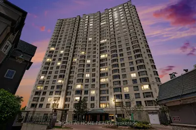 Condo Apartment in Toronto