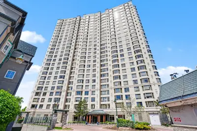 228 Bonis Avenue 1612, Toronto, On M1t 3w4