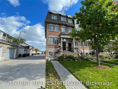 Condo Townhouse in Toronto