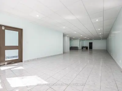 600 E Gerrard Street E 2nd Floor, Toronto, On M4m 1y3