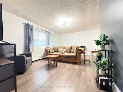 Condo Apartment in Oshawa