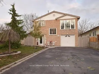 Detached in Oshawa