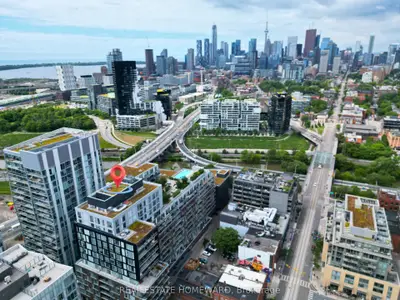 Condo Apartment in Toronto