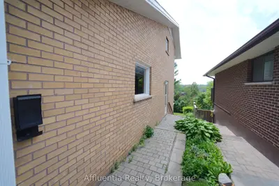 480 Elizabeth Street Lower Unit, Oshawa, On L1j 5t1