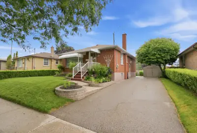 Detached in Oshawa