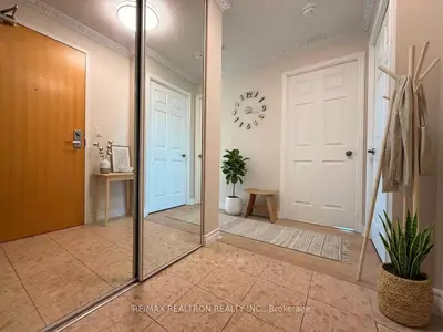 68 Grangeway Avenue 1010, Toronto, On M1h 0a1