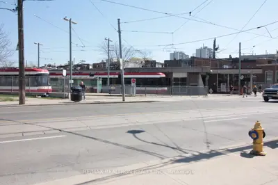 788 Broadview Avenue # A, Toronto, On M2k 4p7