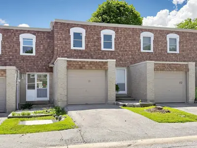 Condo Townhouse in Toronto