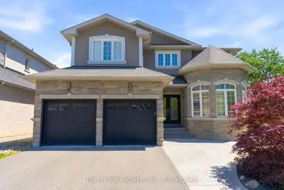 21 St Magnus Drive, Toronto, On M1c 0c5