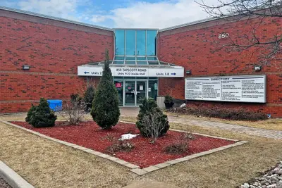 850 Tapscott Road 38, Toronto, On M1x 1n4