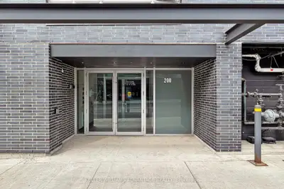 200 Woodbine Avenue 308, Toronto, On M4l 3p2