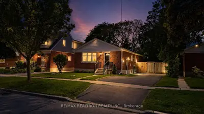 91 Vauxhall Drive, Toronto, On M1p 1r1