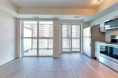 Condo Apartment in Toronto
