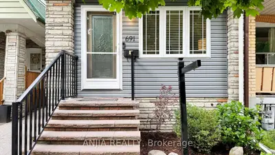 691 Greenwood Avenue, Toronto, On M4j 4b6