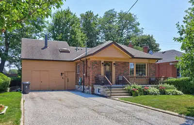 81 Flora Drive, Toronto, On M1p 1a5
