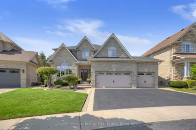Detached in Oshawa