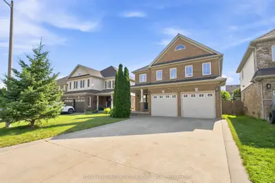 679 Oxbow Crescent, Oshawa, On L1k 3a7