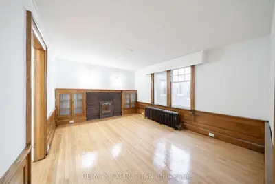 4 Kingston Road 43, Toronto, On M4l 2s4