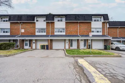Condo Townhouse in Toronto