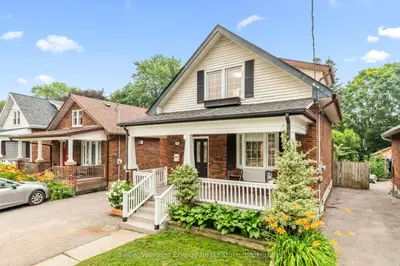 Detached in Oshawa