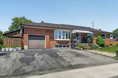 60 Chillery Avenue, Toronto, On M1k 4s9