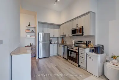 1480 Bayly Street 708, Pickering, On L1w 0c2