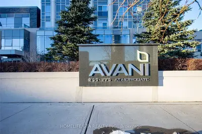 275 Village Green Square 2120, Toronto, On M1s 0l1