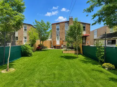 783 Birchmount Road, Toronto, On M1k 1r7