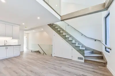 Duplex in Toronto