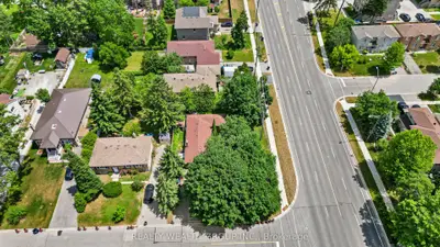 4450 Lawrence Avenue E, Toronto, On M1e 2t9