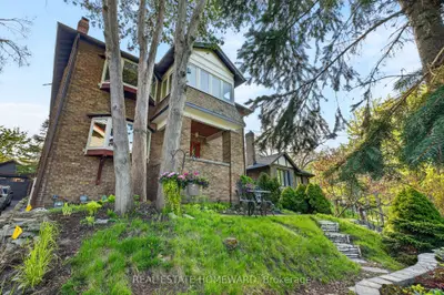 128 Glen Manor Drive, Toronto, On M4e 2x6