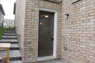 Detached in Clarington