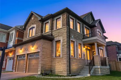 Detached in Pickering