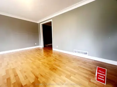 1765 Appleview Road, Pickering, On L1v 1t7