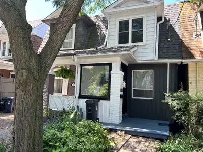 280 Kenilworth Avenue, Toronto, On M4l 3s8