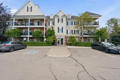 Condo Apartment in Clarington