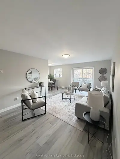 330 Gibb Street 305, Oshawa, On L1j 1z2