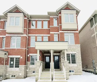 Att/Row/Townhouse in Pickering