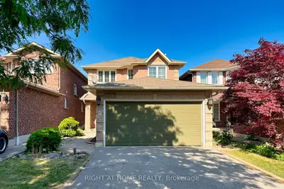 Detached in Pickering