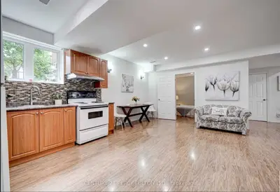 Detached in Oshawa