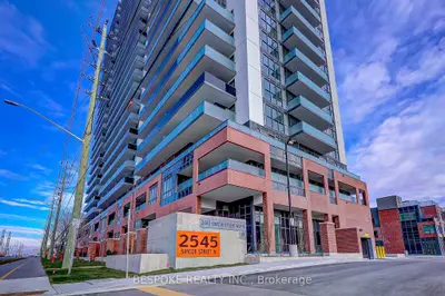 Condo Apartment in Oshawa