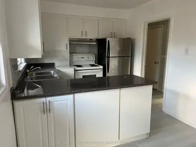 23 Allanford Road, Toronto, On M1t 2n2