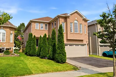 131 Tom Edwards Drive, Whitby, On L1r 2s2