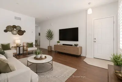 397 Beechgrove Drive 65, Toronto, On M1e 2r1