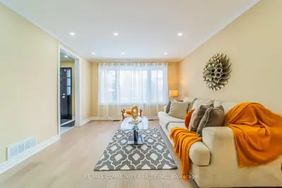 45 Barrymore Road, Toronto, On M1j 1w4