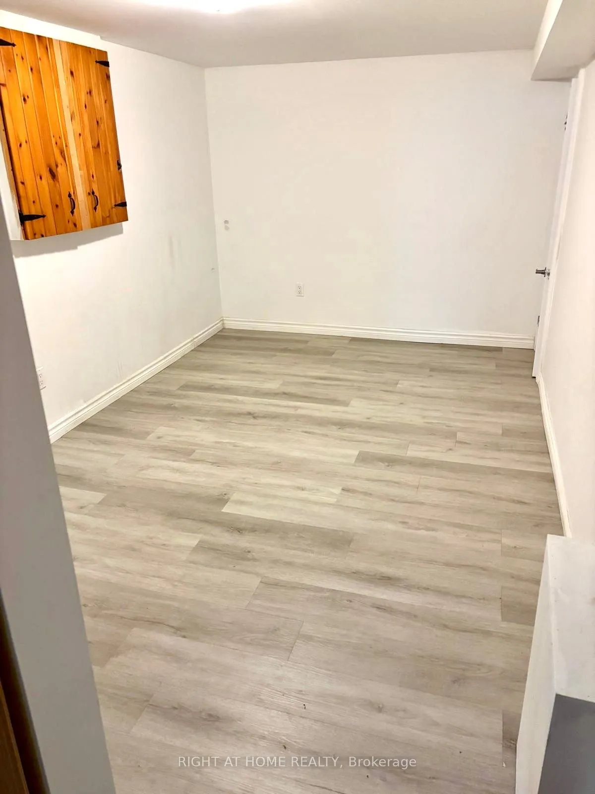 46 Shrewsbury Square Lower, Toronto, On M1t 1l2